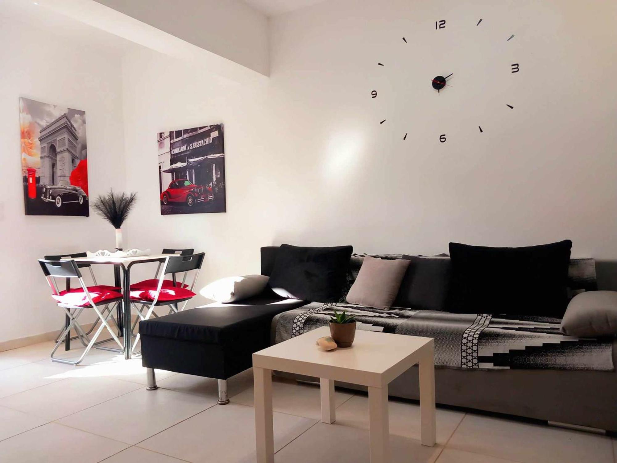 4t Apartment *